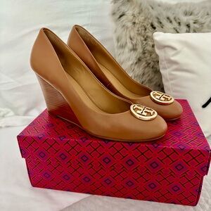 Tory Burch Benton 2 85mm Closed Toe Wedge
